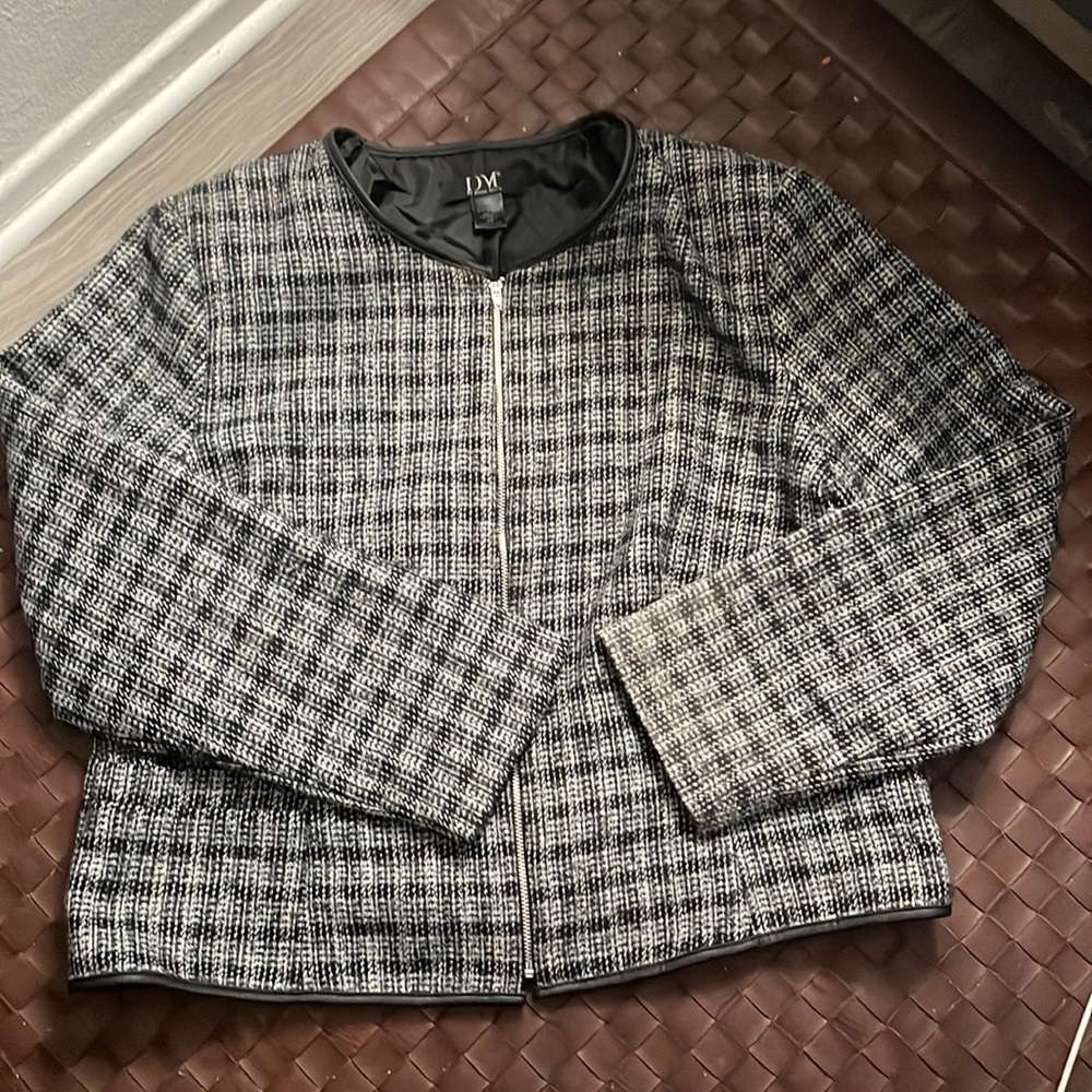 DMDonna Moore Gray/Black Plaid Jacket Size2X